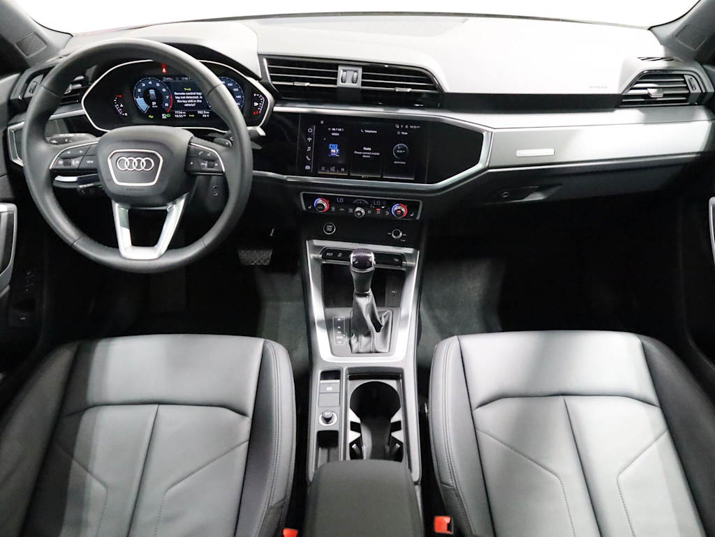 Thumbnail: 2025 Audi Q3 - 15