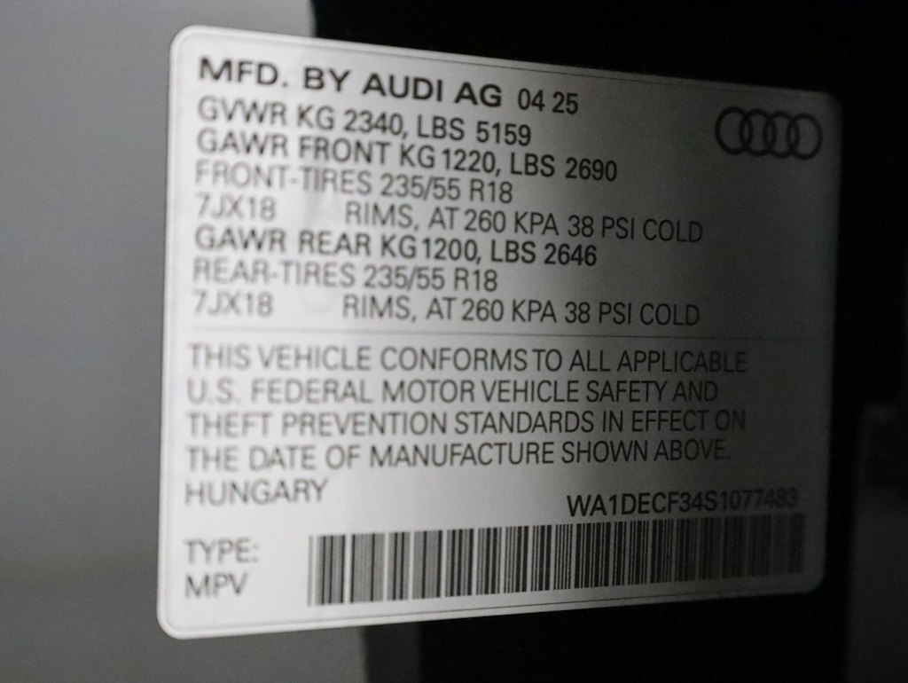 Thumbnail: 2025 Audi Q3 - 21