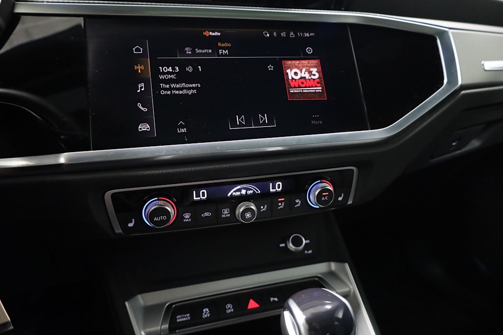 Thumbnail: 2022 Audi Q3 - 15