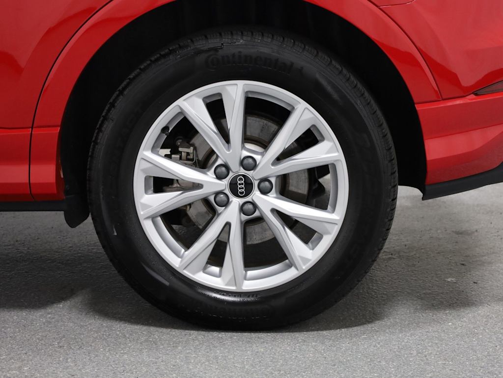 Thumbnail: 2025 Audi Q3 - 37