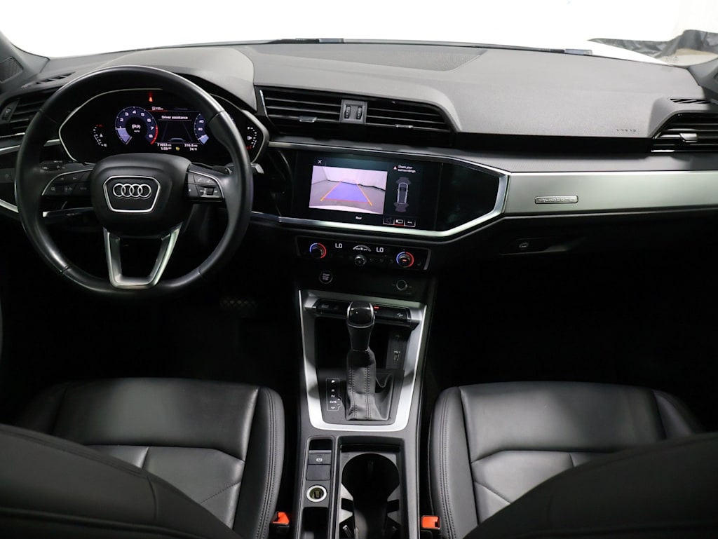 Thumbnail: 2021 Audi Q3 - 15