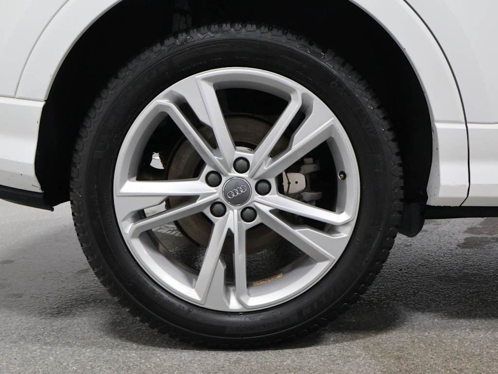 Thumbnail: 2021 Audi Q3 - 36
