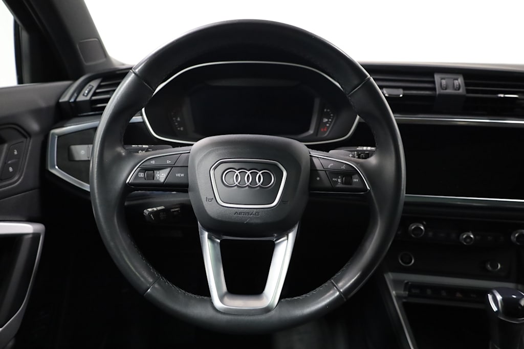 Thumbnail: 2024 Audi Q3 - 13