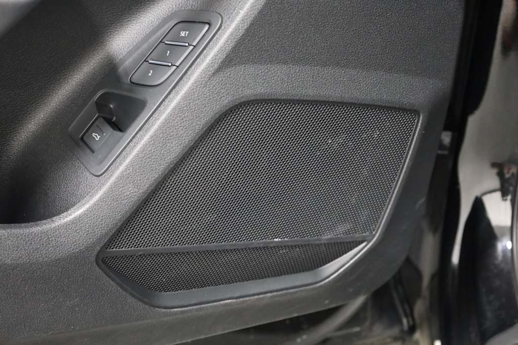 Thumbnail: 2024 Audi Q3 - 27