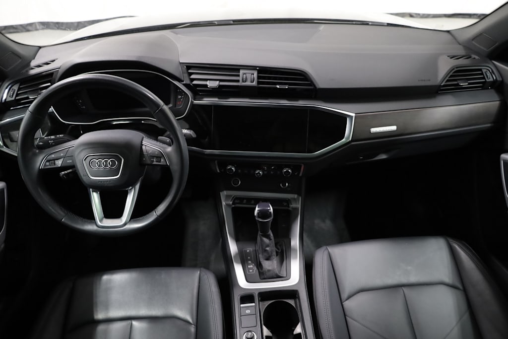 Thumbnail: 2024 Audi Q3 - 14