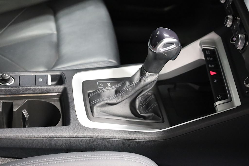 Thumbnail: 2024 Audi Q3 - 16