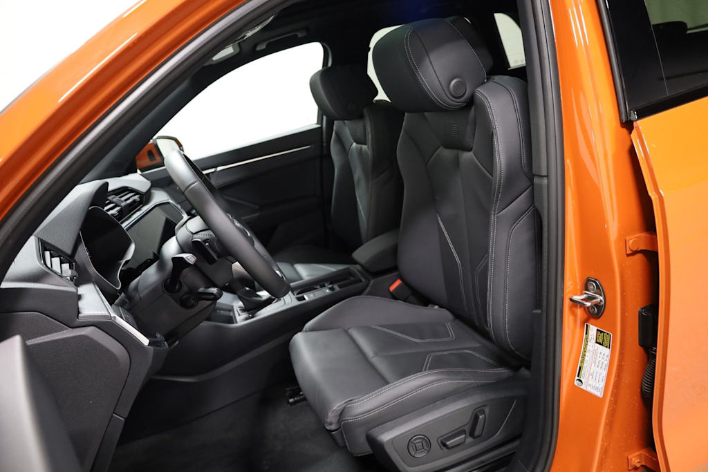 Thumbnail: 2025 Audi Q3 - 10