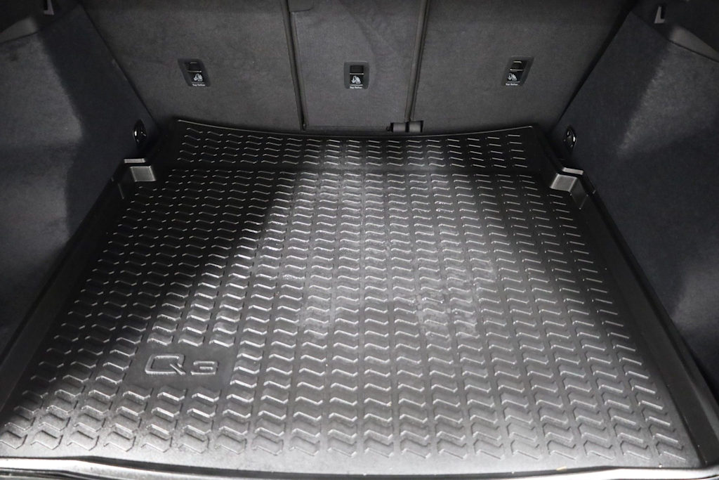 Thumbnail: 2025 Audi Q3 - 18