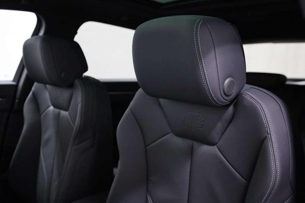 Thumbnail: 2025 Audi Q3 - 11