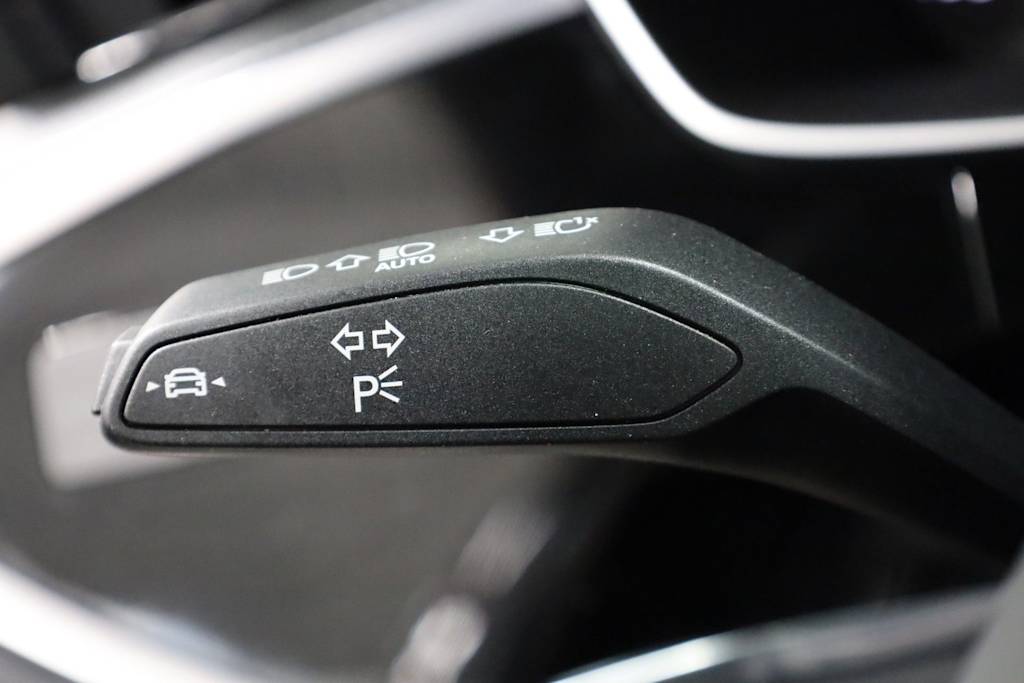 Thumbnail: 2025 Audi Q3 - 33