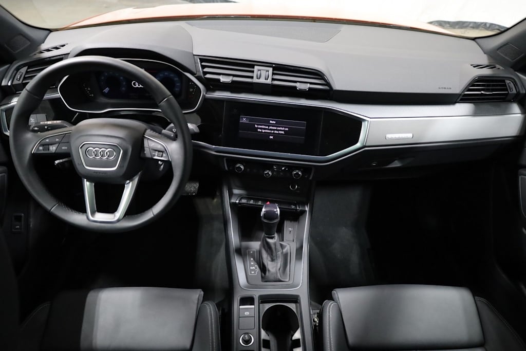 Thumbnail: 2025 Audi Q3 - 14