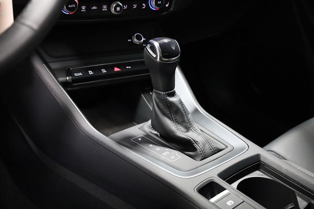 Thumbnail: 2025 Audi Q3 - 31