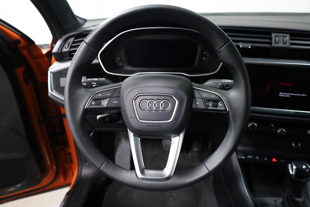 Thumbnail: 2025 Audi Q3 - 13