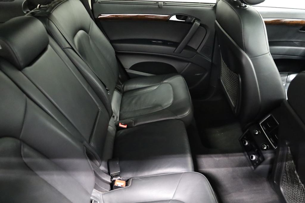 2015 Audi Q7 Prestige 38