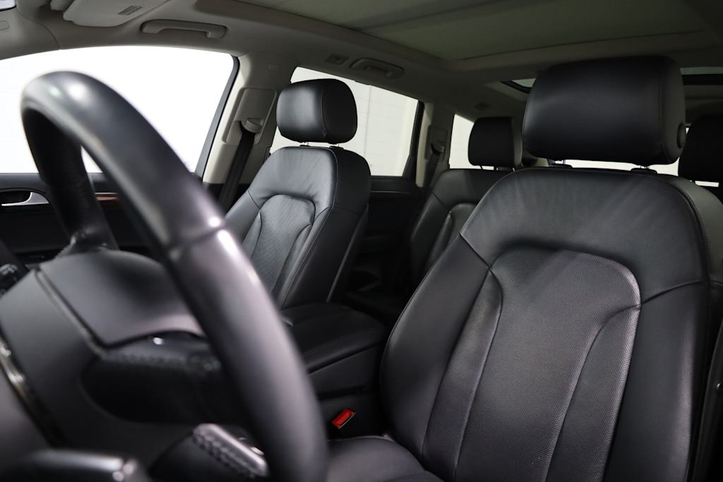 2015 Audi Q7 Prestige 11
