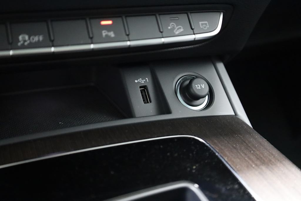 2025 Audi Q5 e Premium 37