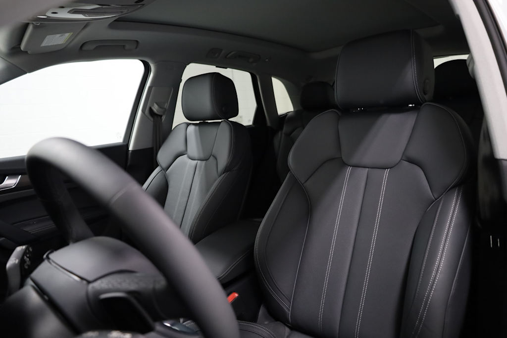 2025 Audi Q5 e Premium 11