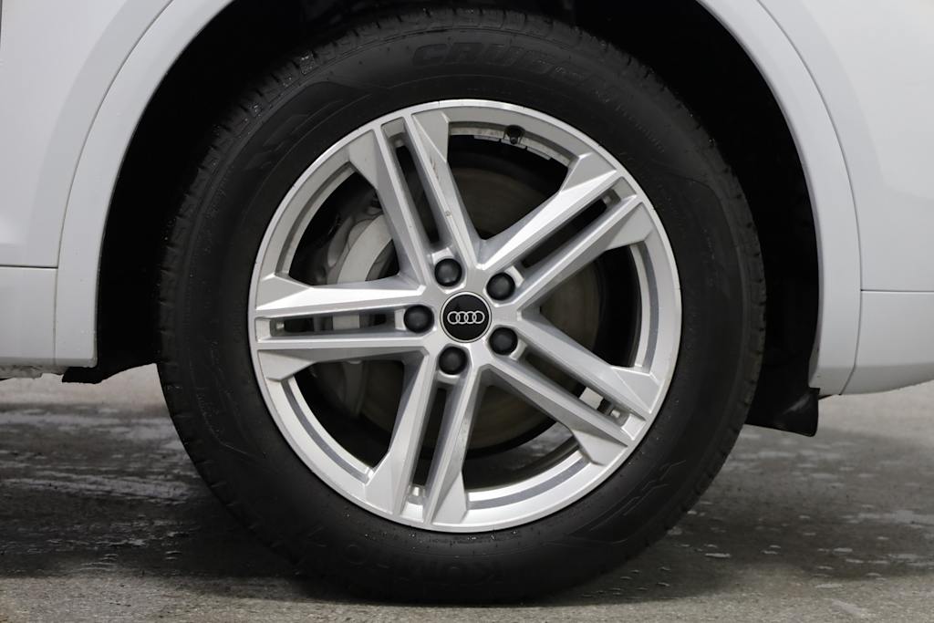 2025 Audi Q5 e Premium 24
