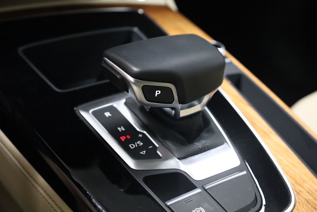 Thumbnail: 2022 Audi Q5 - 17
