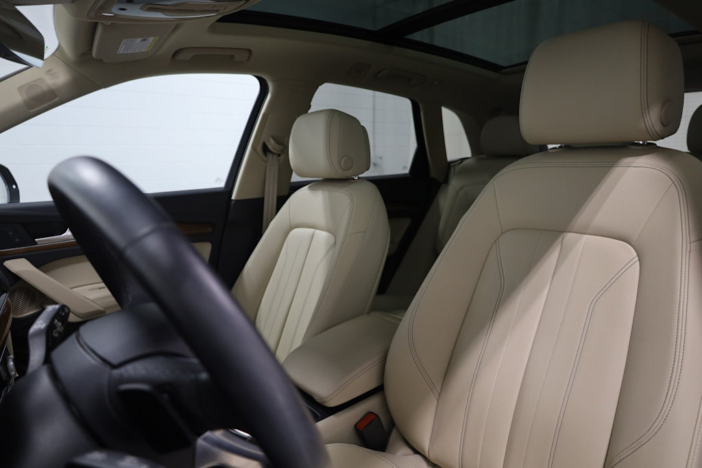 Thumbnail: 2022 Audi Q5 - 11
