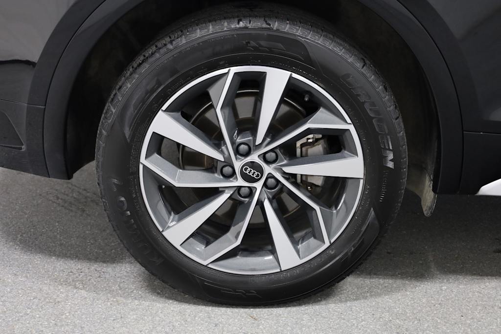 Thumbnail: 2022 Audi Q5 - 8