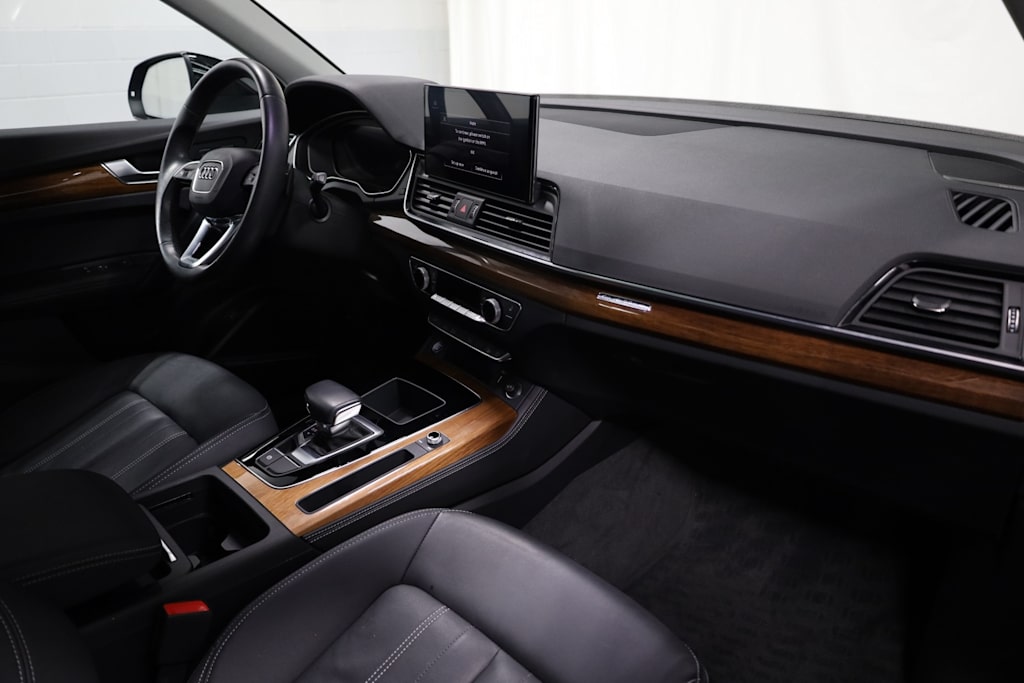 Thumbnail: 2022 Audi Q5 - 10