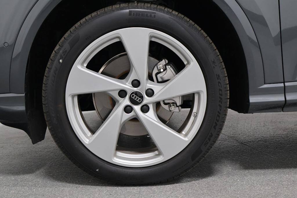 Thumbnail: 2026 Audi Q5 - 41