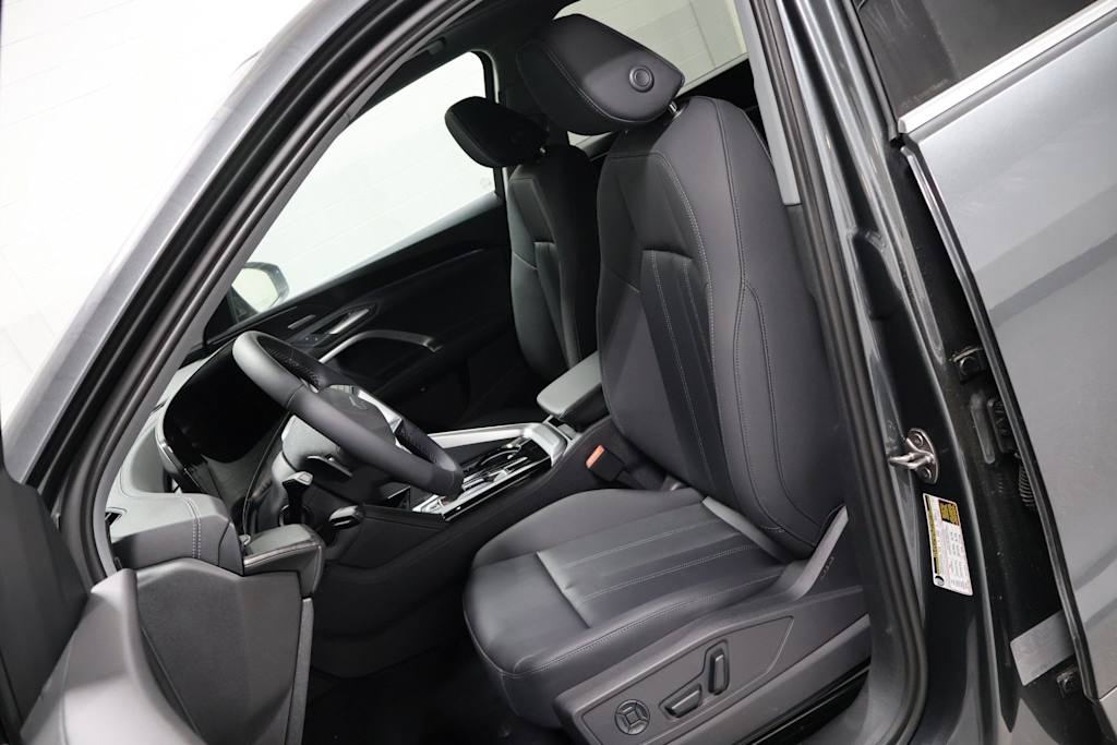 Thumbnail: 2026 Audi Q5 - 11
