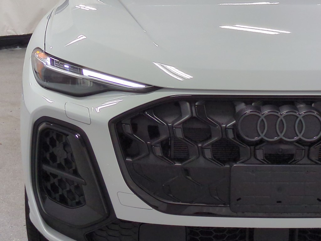 Thumbnail: 2026 Audi Q5 - 7