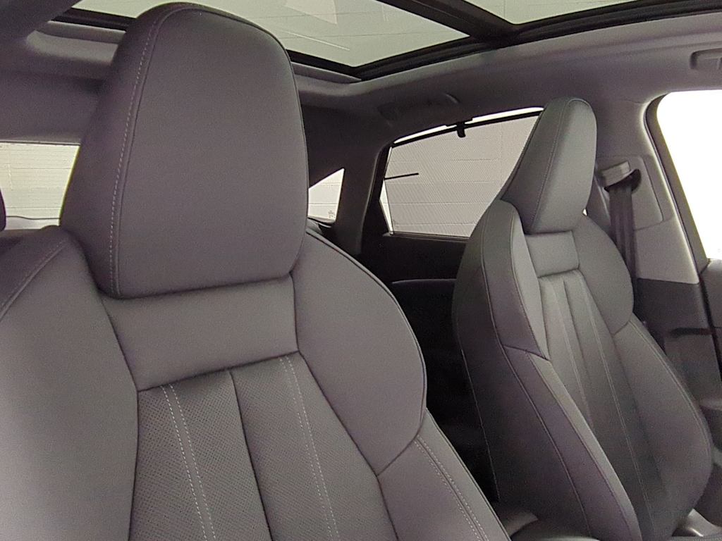 Thumbnail: 2026 Audi Q5 - 11