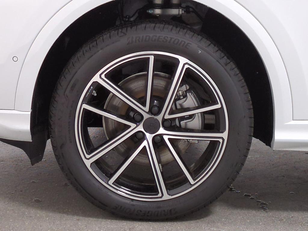 Thumbnail: 2026 Audi Q5 - 41