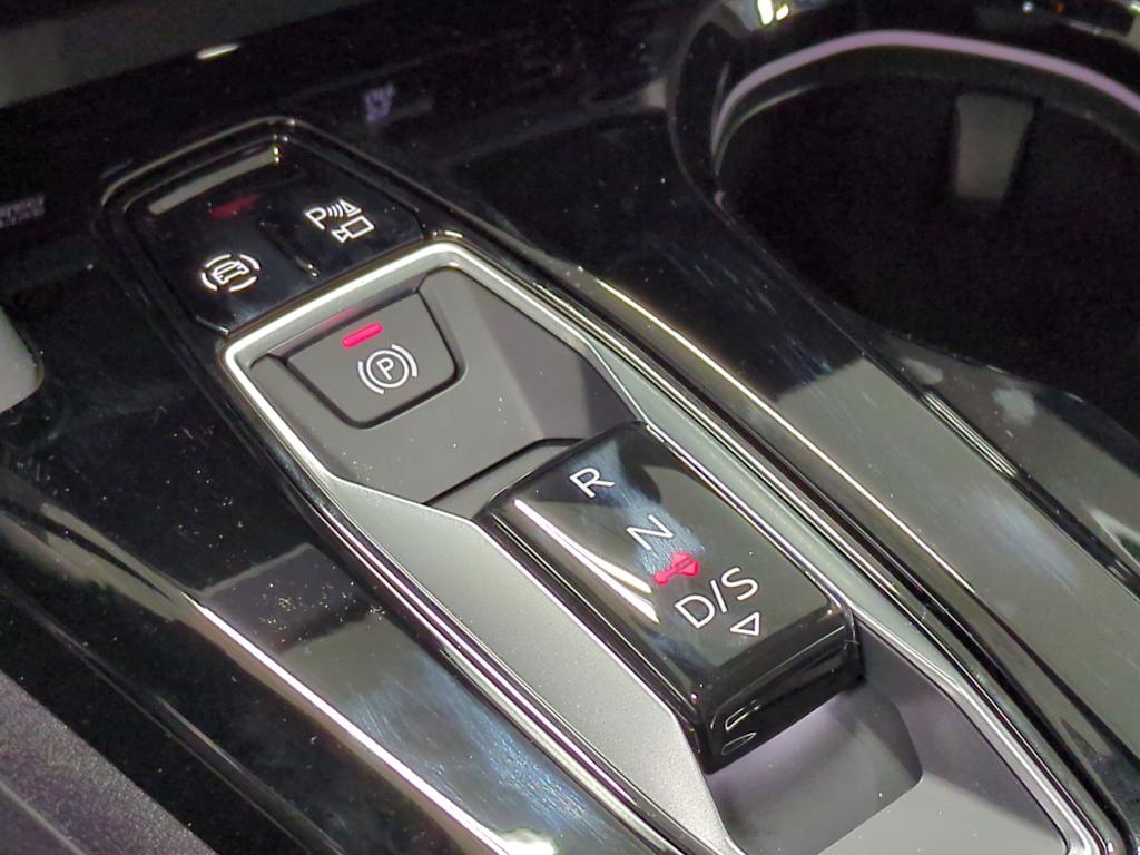 Thumbnail: 2026 Audi Q5 - 16