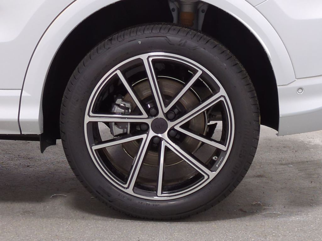 Thumbnail: 2026 Audi Q5 - 40