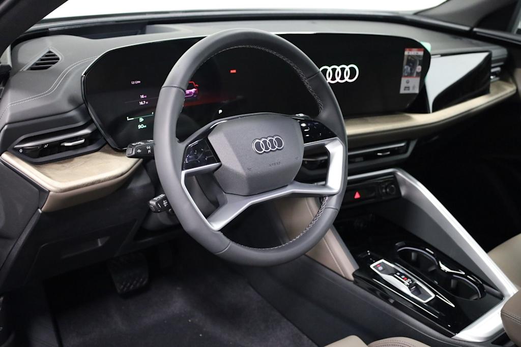 Thumbnail: 2025 Audi Q5 - 2