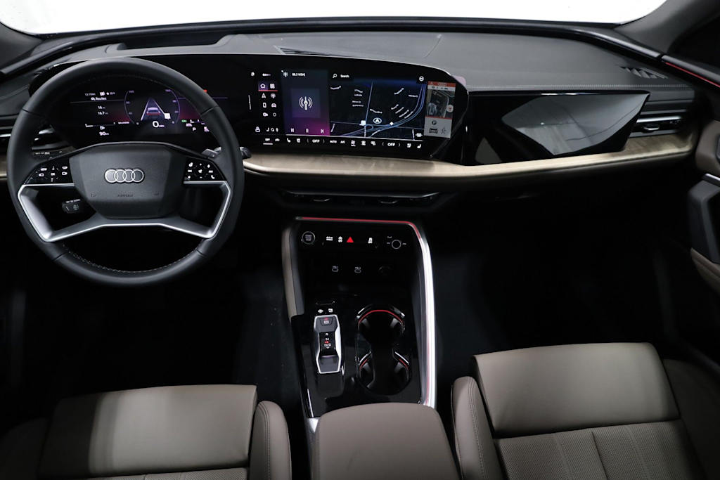 Thumbnail: 2025 Audi Q5 - 14