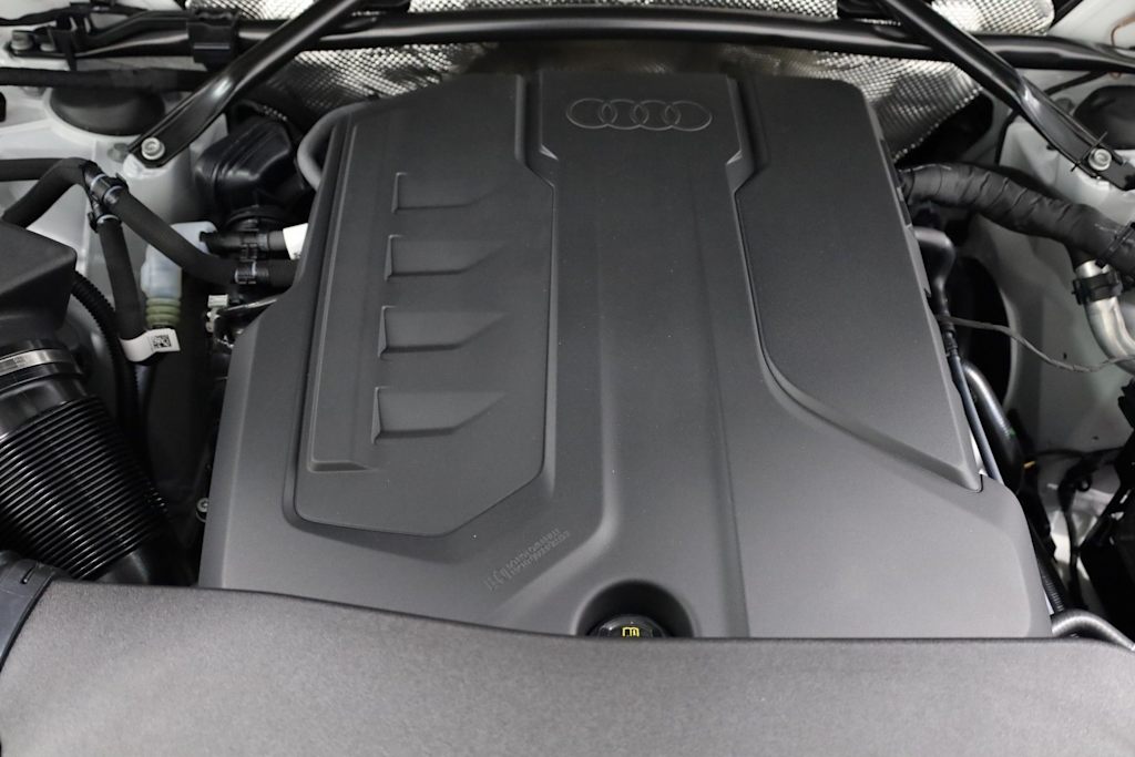 Thumbnail: 2025 Audi Q5 - 8