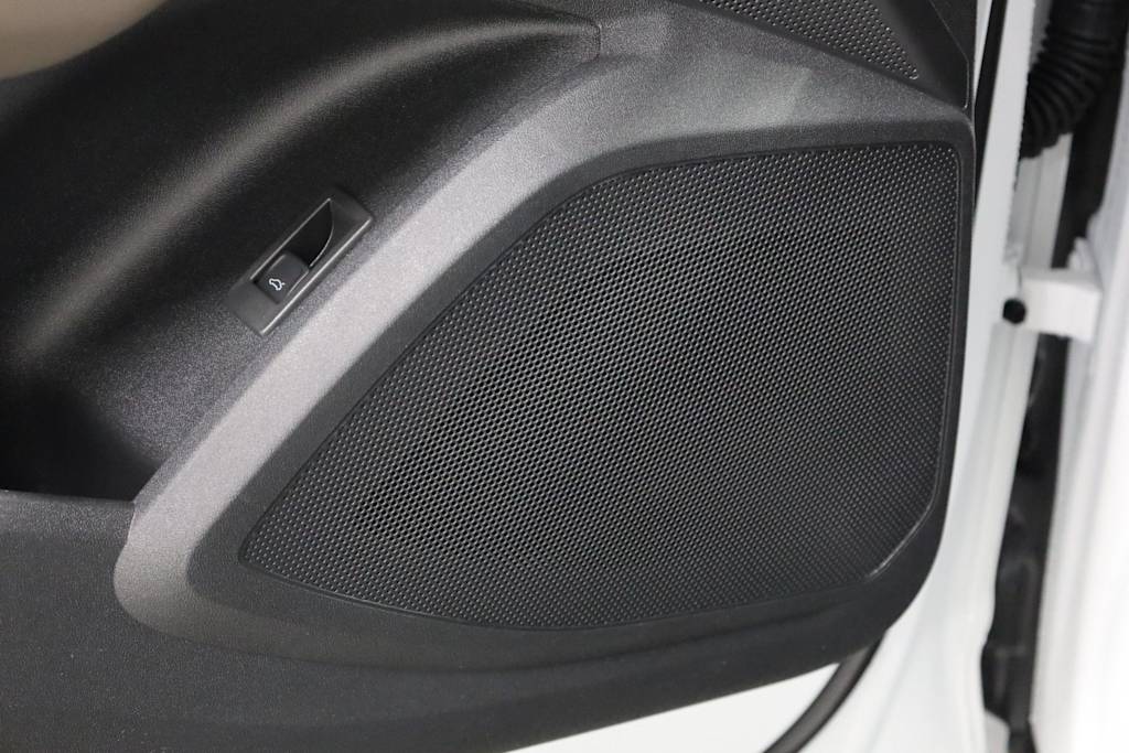 Thumbnail: 2025 Audi Q5 - 11