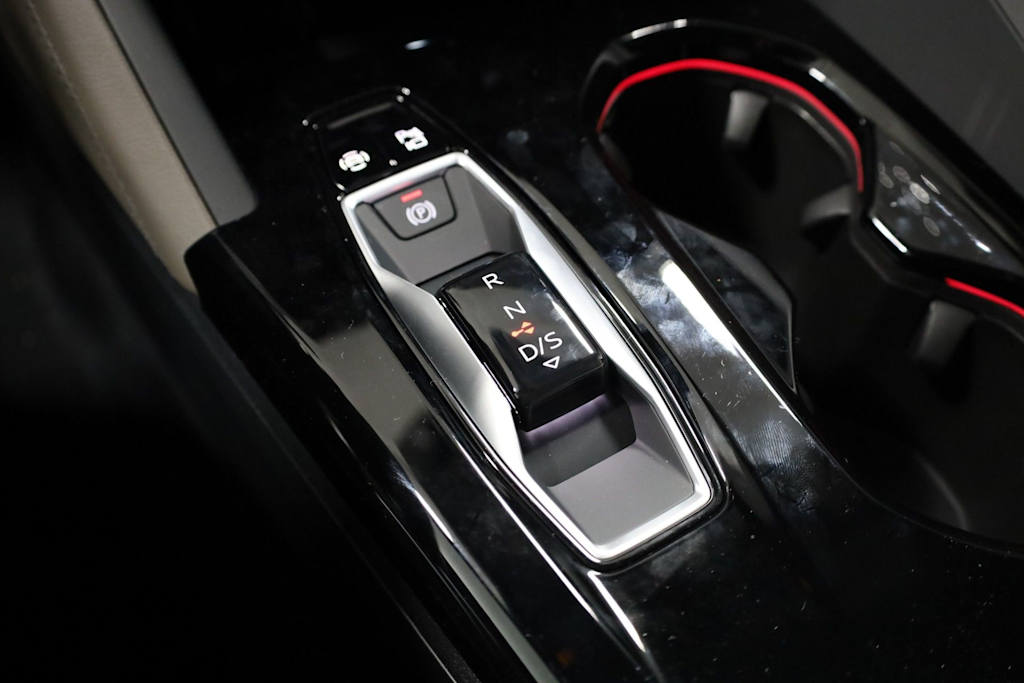 Thumbnail: 2025 Audi Q5 - 16