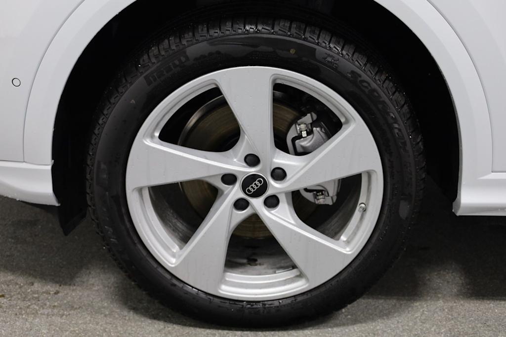 Thumbnail: 2025 Audi Q5 - 41