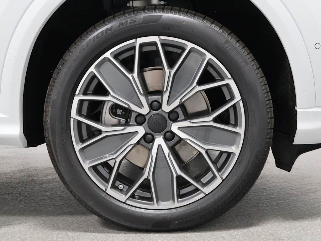 Thumbnail: 2026 Audi Q5 - 22