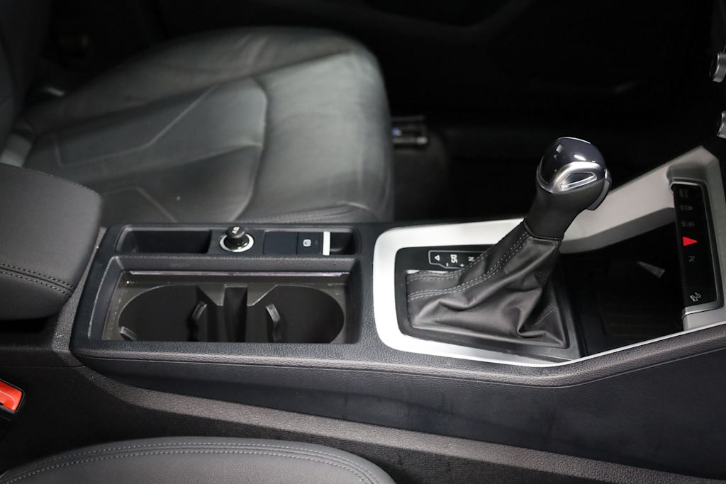 Thumbnail: 2023 Audi Q3 - 16