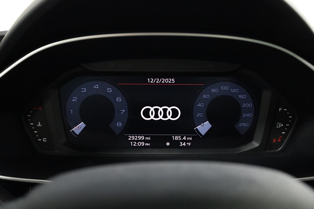 Thumbnail: 2023 Audi Q3 - 17