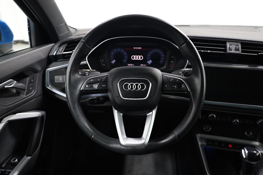 Thumbnail: 2023 Audi Q3 - 13