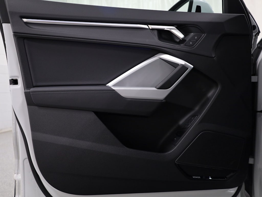 Thumbnail: 2025 Audi Q3 - 27