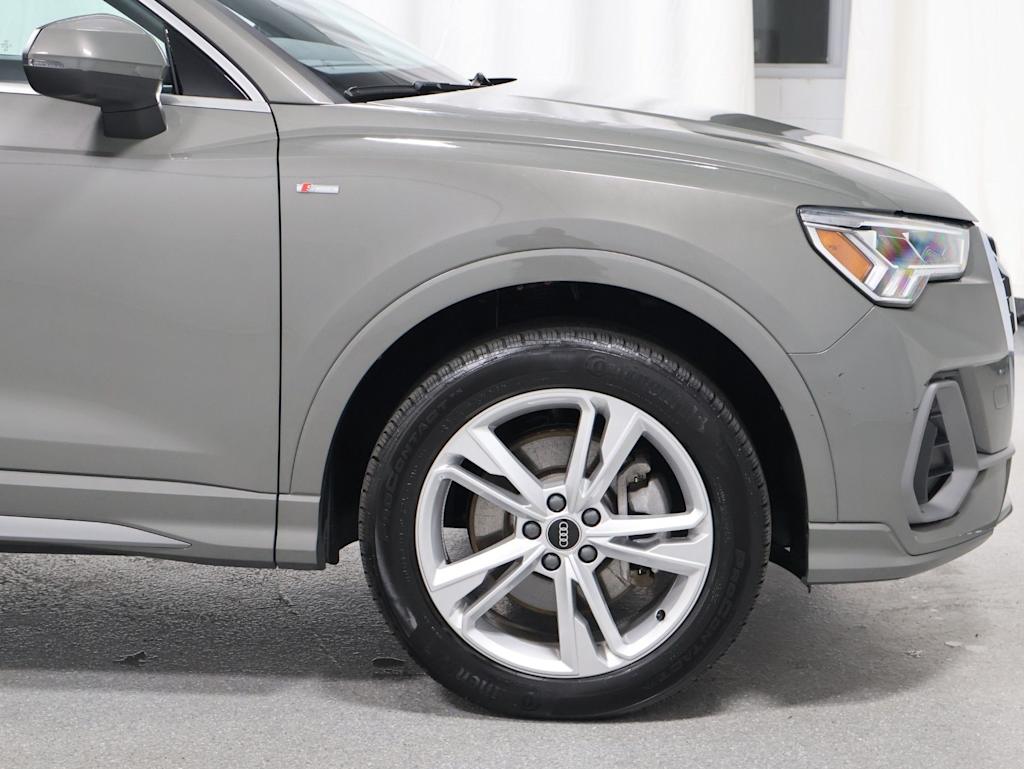 Thumbnail: 2023 Audi Q3 - 8