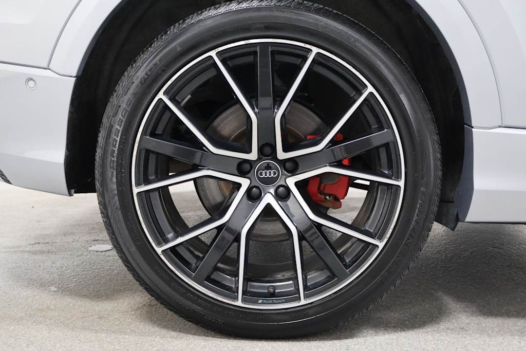 Thumbnail: 2021 Audi Q8 - 35