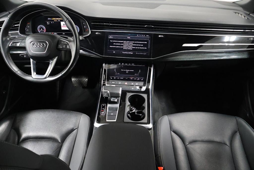 Thumbnail: 2021 Audi Q8 - 15