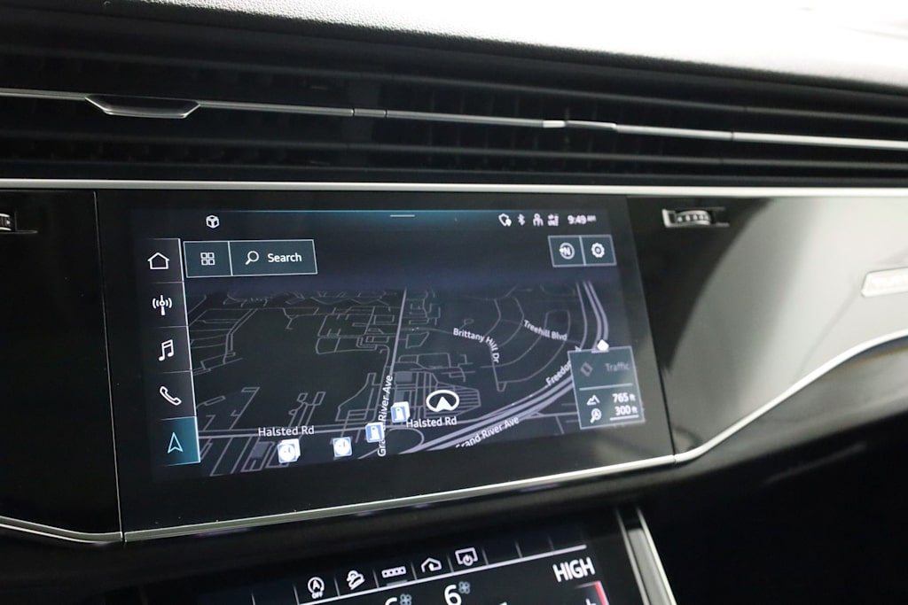 Thumbnail: 2023 Audi Q8 - 36