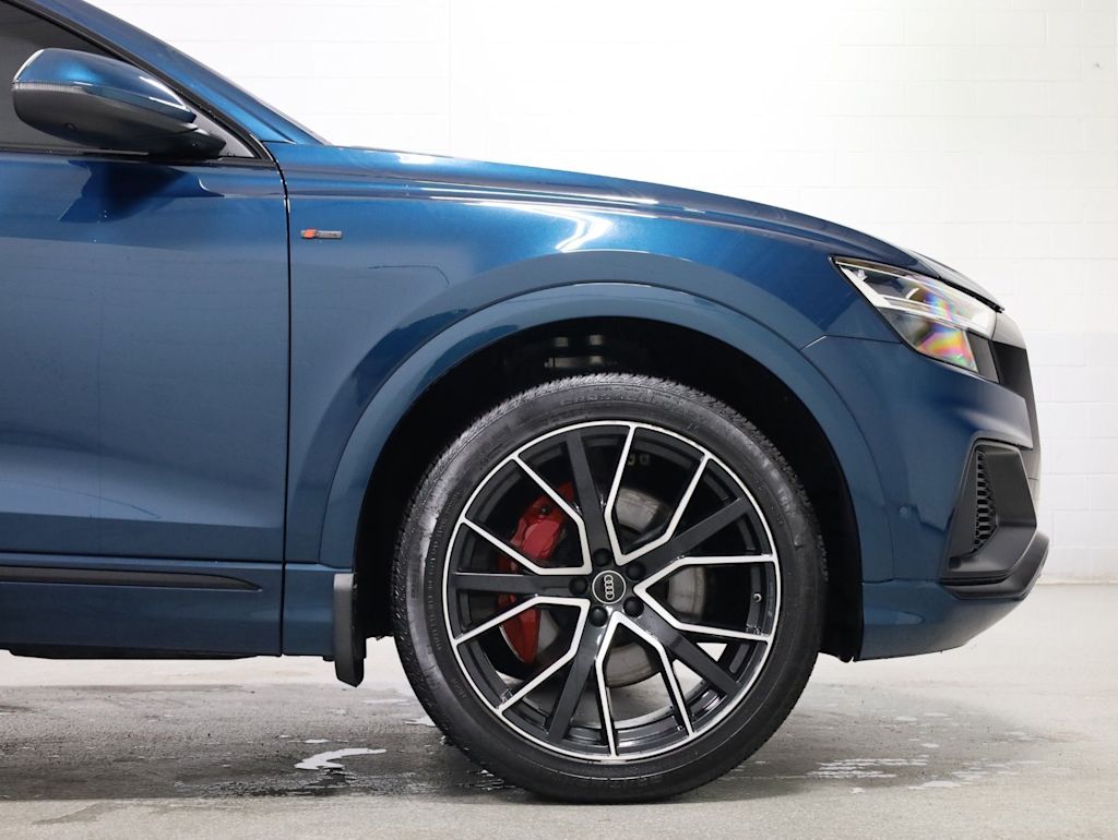 Thumbnail: 2022 Audi Q8 - 7