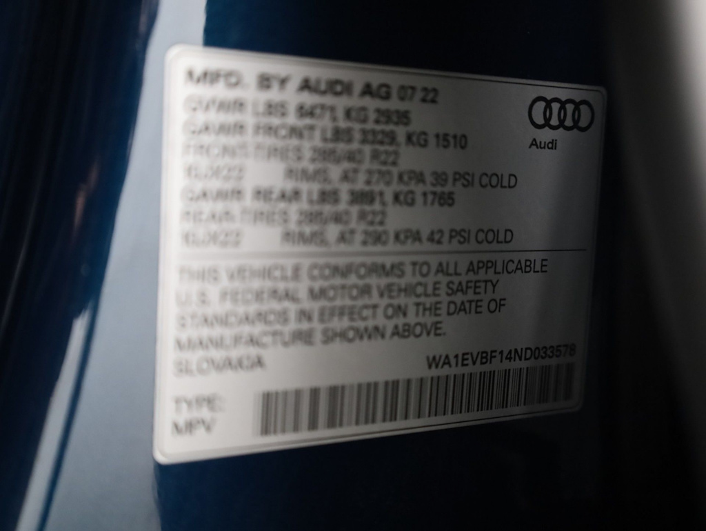 Thumbnail: 2022 Audi Q8 - 20